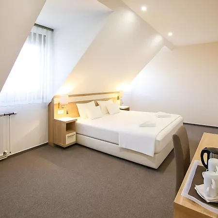 Mikes 아파트 블로톤퓌레드